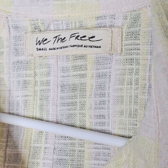 Free People We The Free Away At Sea Yellow Striped Frayed Hem Top size S - Picture 11 of 12
